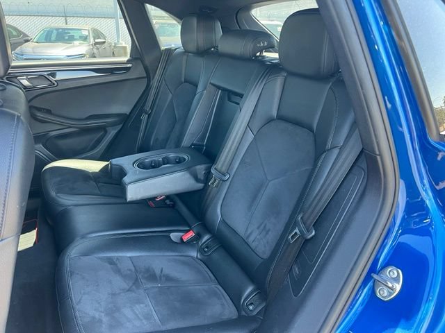 Used 2018 Porsche Macan AWD/4WD image 8