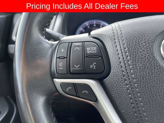 Used 2017 Toyota Highlander XLE FWD image 31