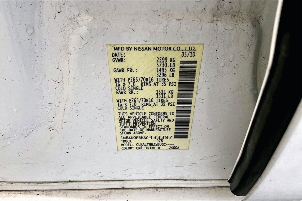 Used 2010 Nissan Frontier SE image 18