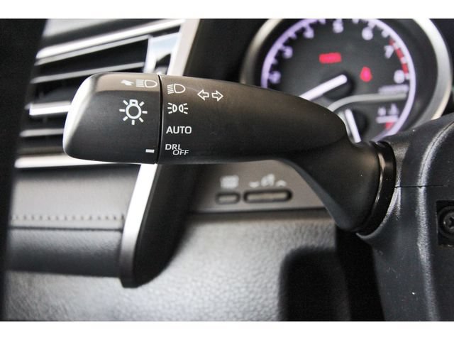 Used 2023 Toyota Camry XLE FWD image 14