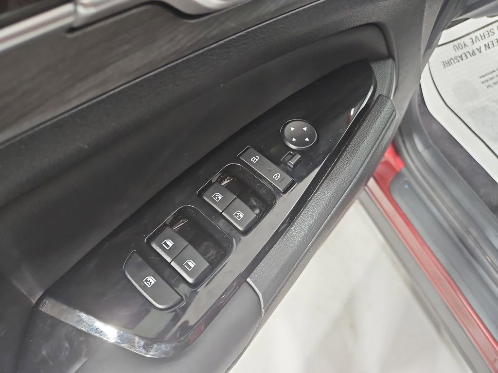 Used 2024 Kia Sportage X-Line w/ X-Line Premium Package image 12