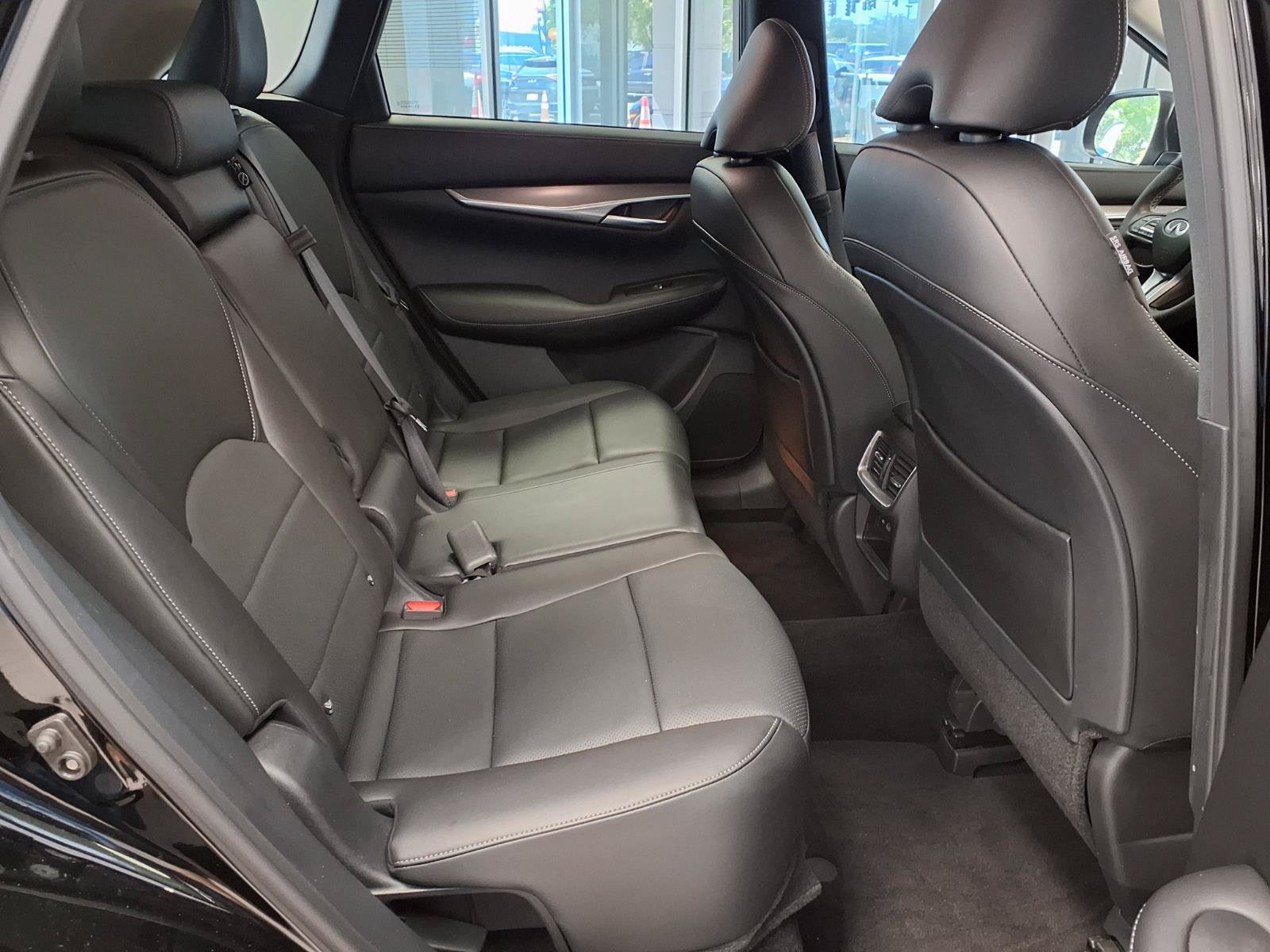 Used 2023 INFINITI QX50 Luxe FWD image 14