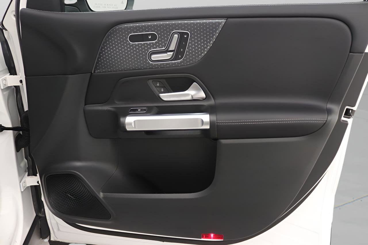 Certified 2026 Mercedes-Benz GLB 250 image 21