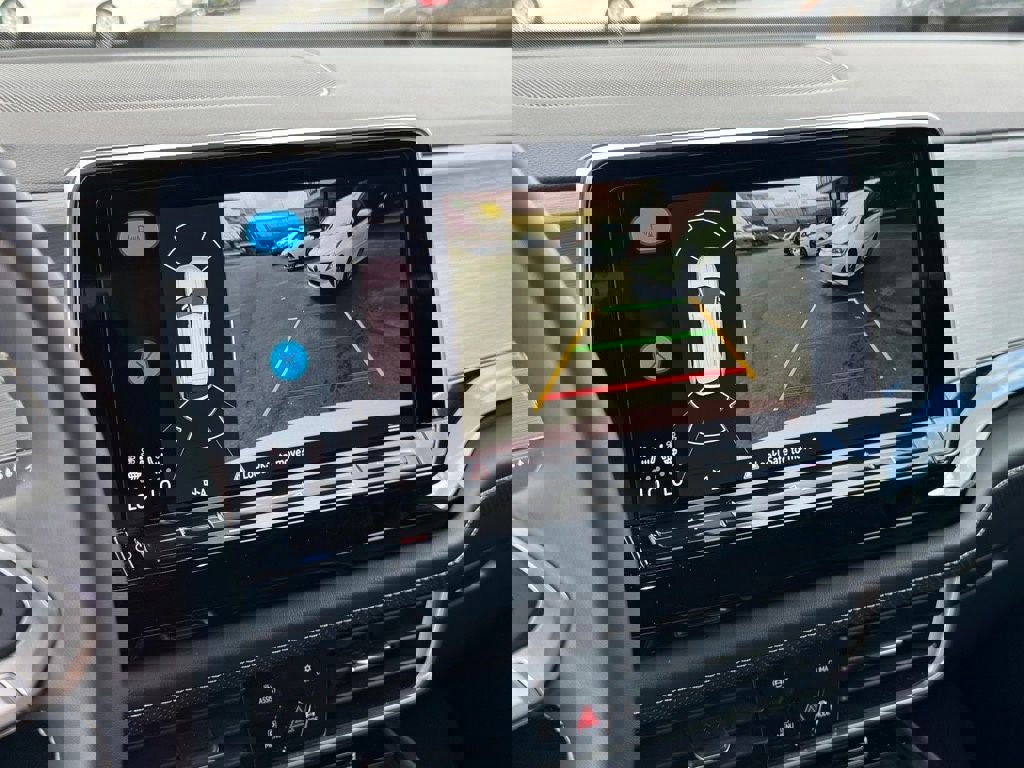 Used 2024 Volkswagen Atlas Cross Sport SE image 27