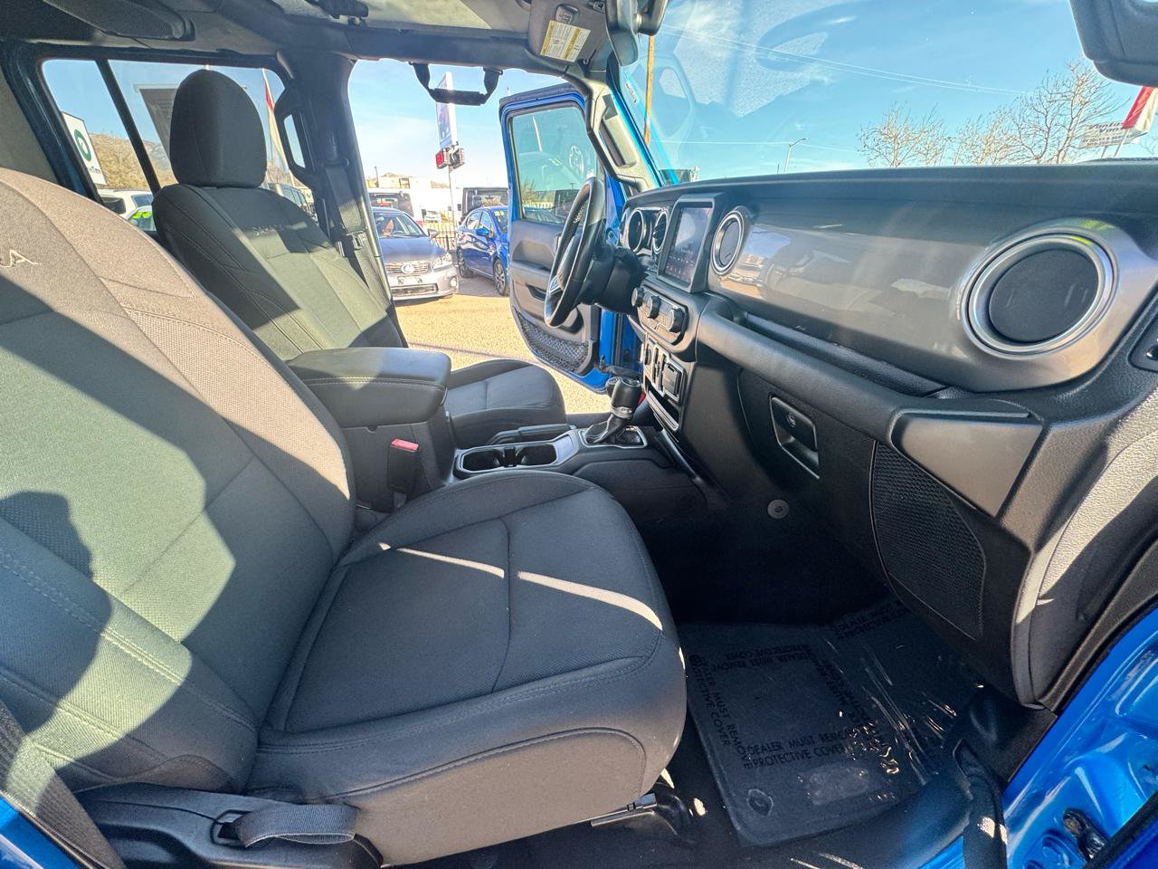 Used 2021 Jeep Wrangler Unlimited Sahara AWD/4WD image 24