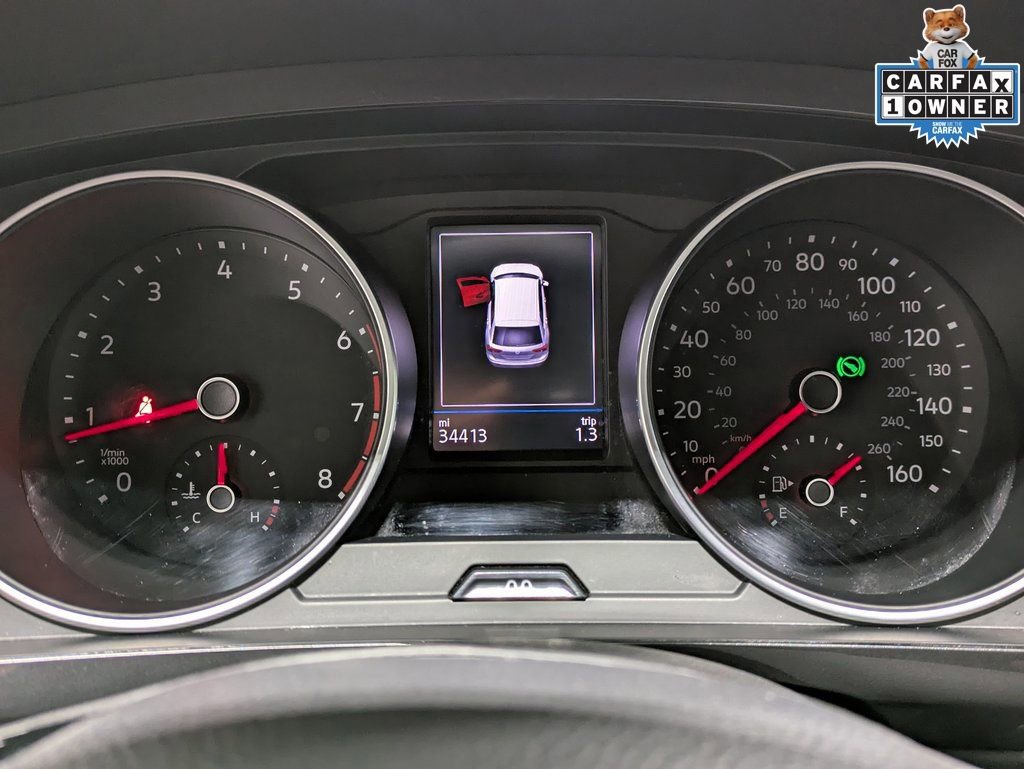 Used 2021 Volkswagen Tiguan SE w/ Panoramic Sunroof Package image 16