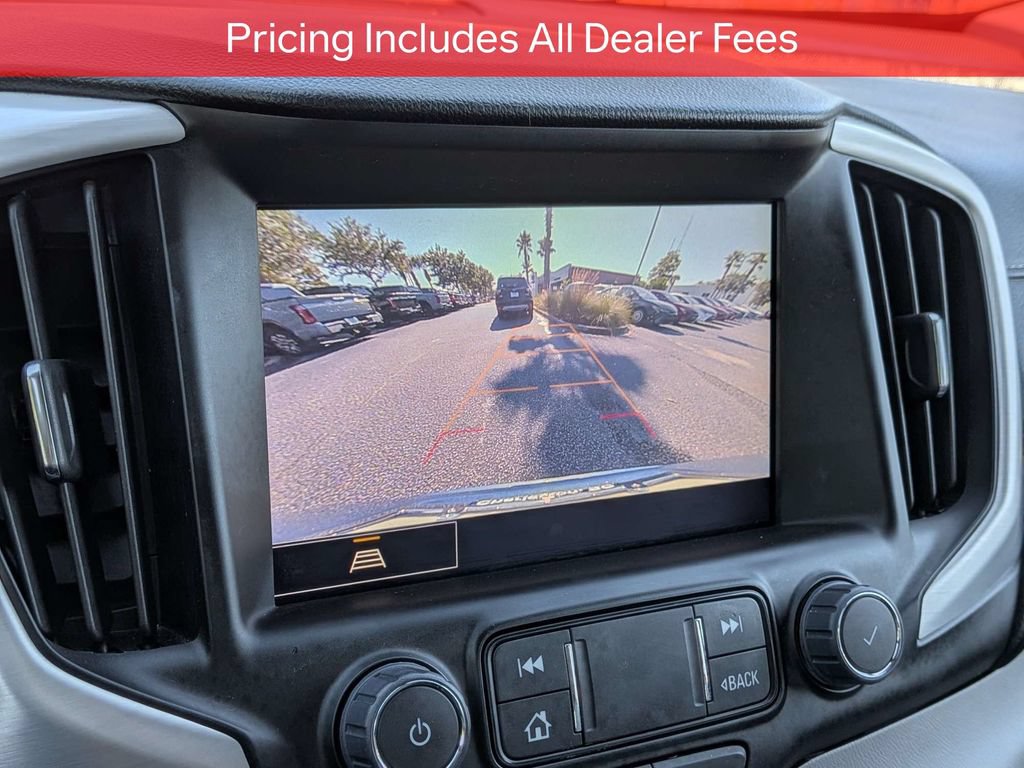 Used 2024 GMC Terrain SLE w/ Driver Convenience Package FWD image 22