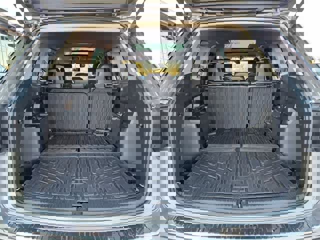 Used 2024 Volkswagen Atlas SEL Premium R-Line image 28