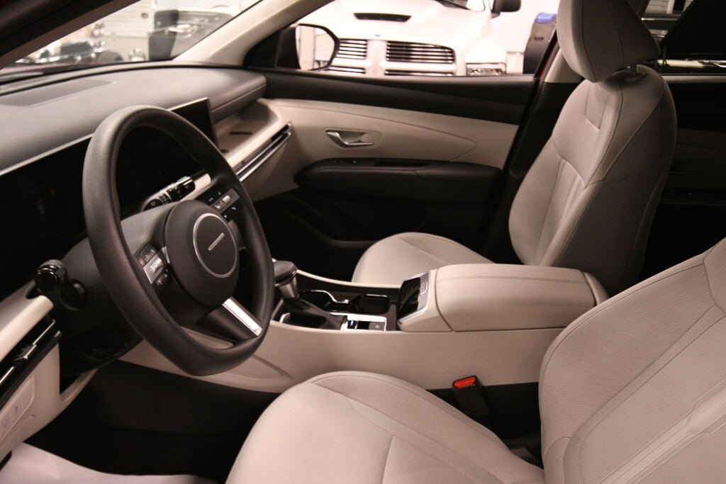 Used 2026 Hyundai Tucson SEL Plus AWD/4WD image 18