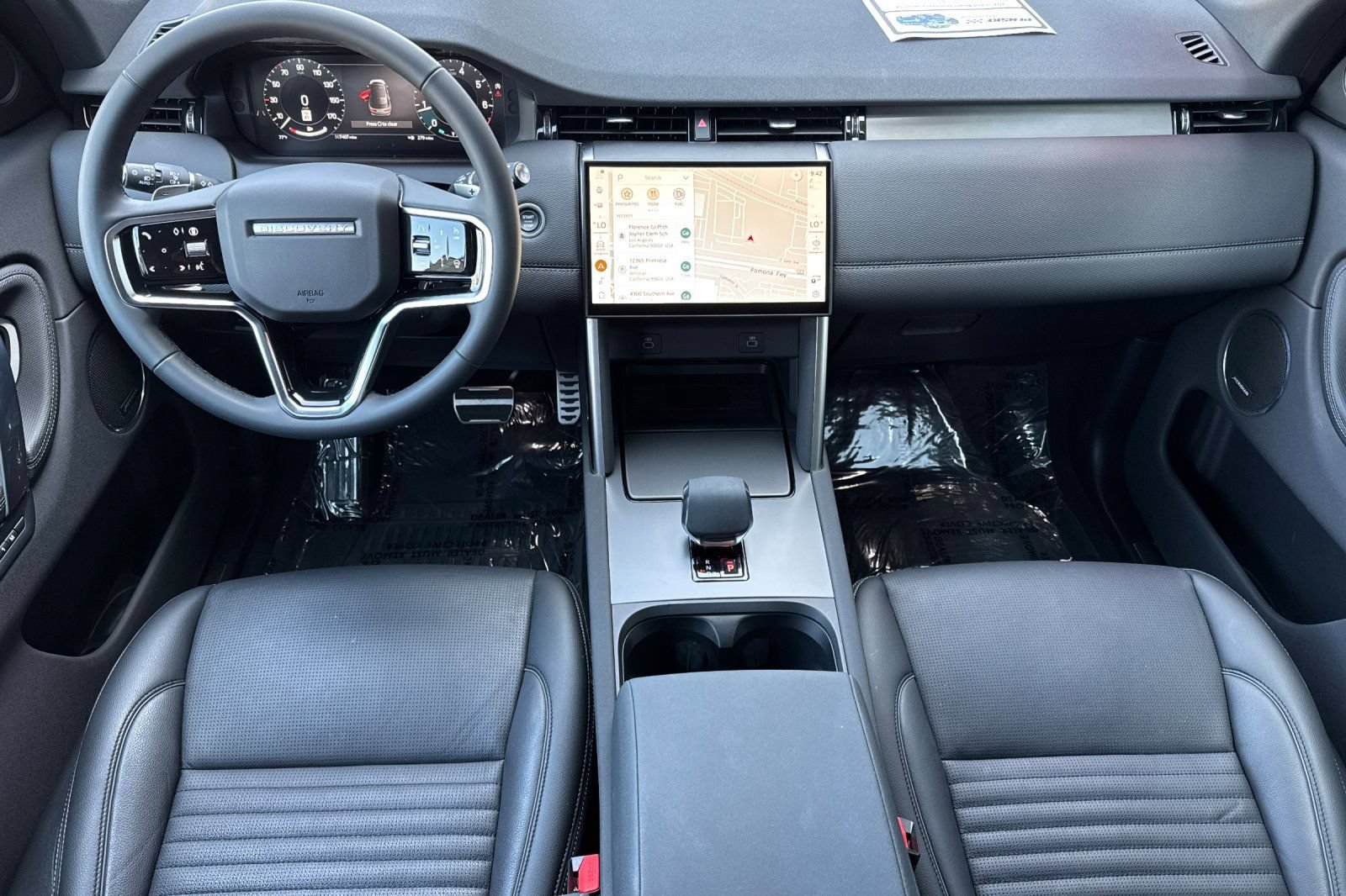 Certified 2025 Land Rover Discovery Sport Dynamic SE AWD/4WD image 14
