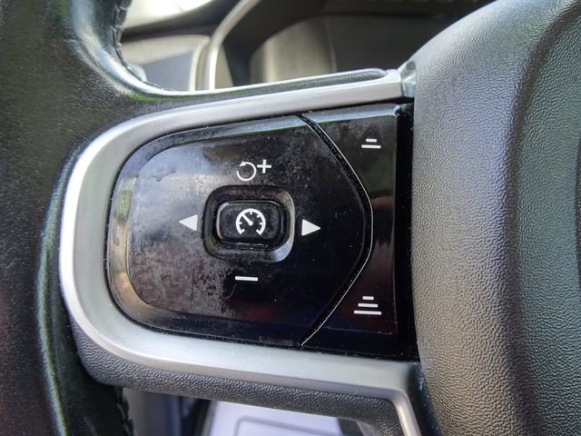 Used 2018 Volvo XC90 T5 Momentum w/ Convenience Package FWD image 28