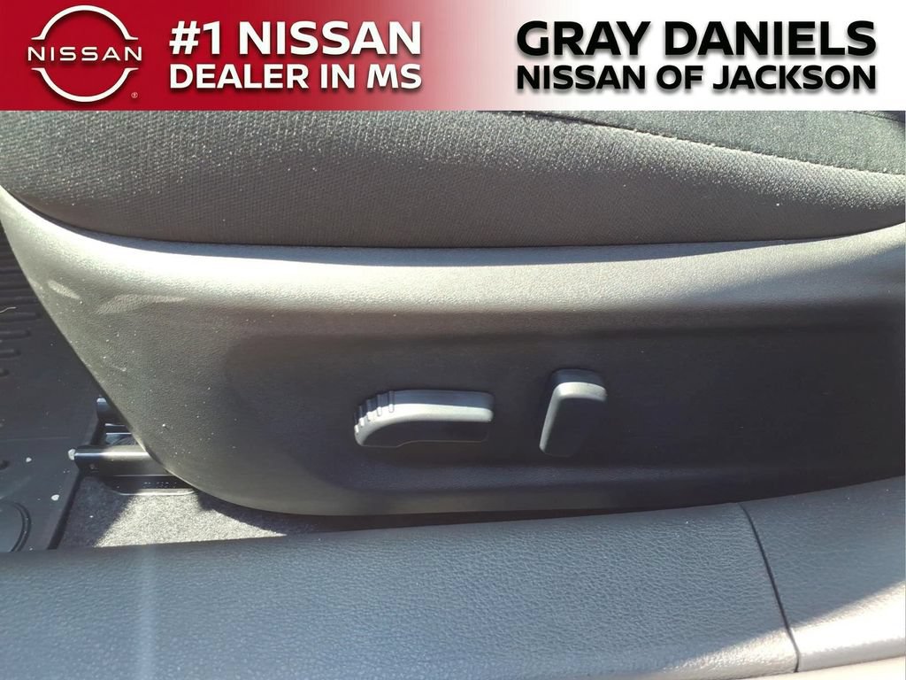 New 2026 Nissan Altima 2.5 SV FWD image 11