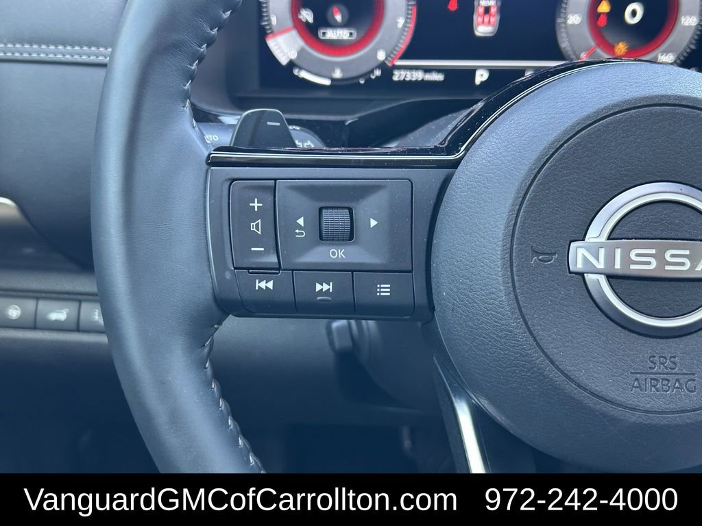 Used 2024 Nissan Pathfinder Platinum image 16