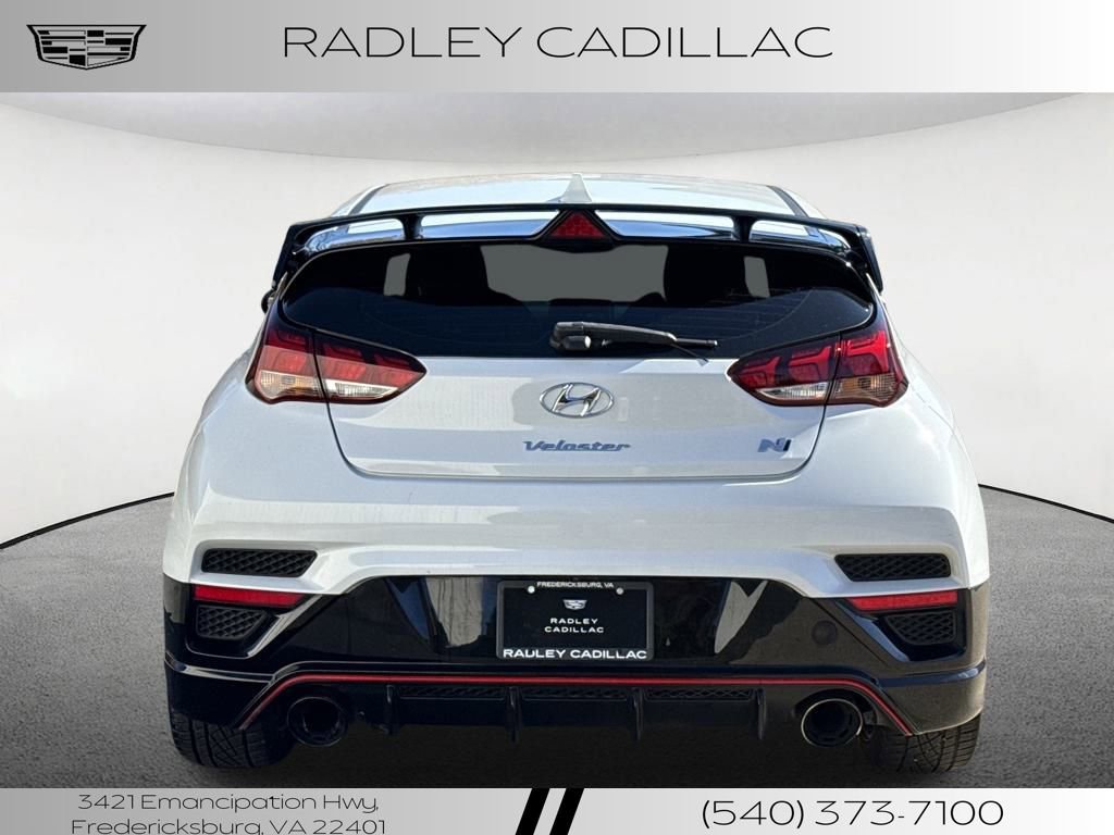 Used 2020 Hyundai Veloster N w/ Performance Package image 4