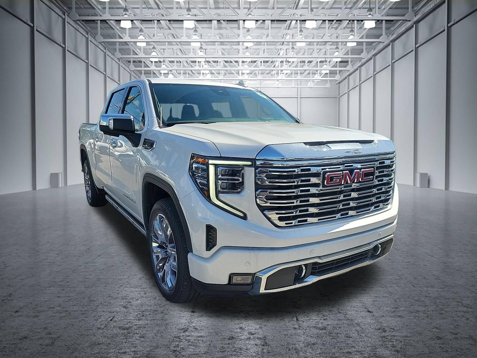 Used 2023 GMC Sierra 1500 Denali w/ Denali Reserve Package AWD/4WD image 9