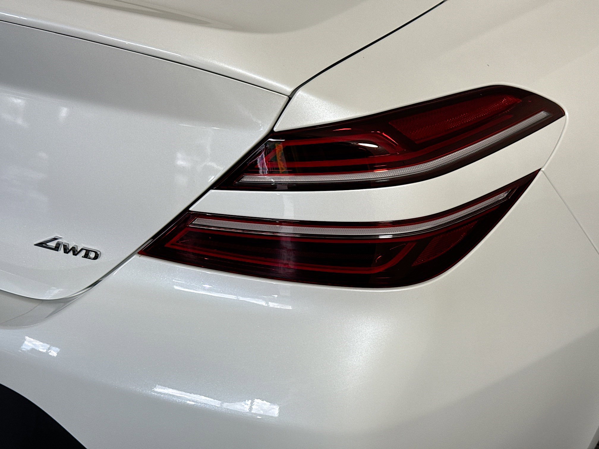 Used 2025 Genesis G70 2.5T image 34