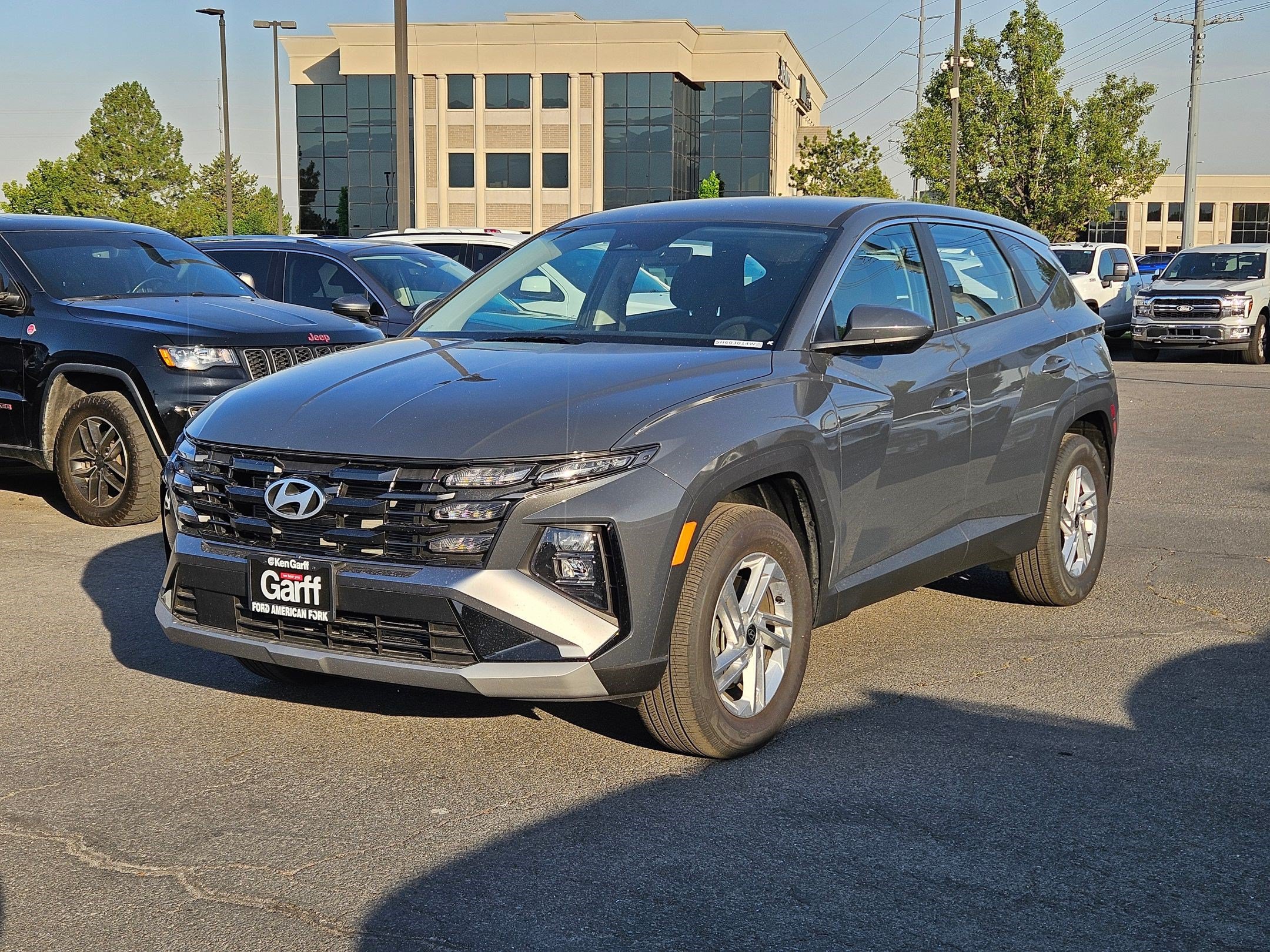 Used 2025 Hyundai Tucson SE AWD/4WD image 10