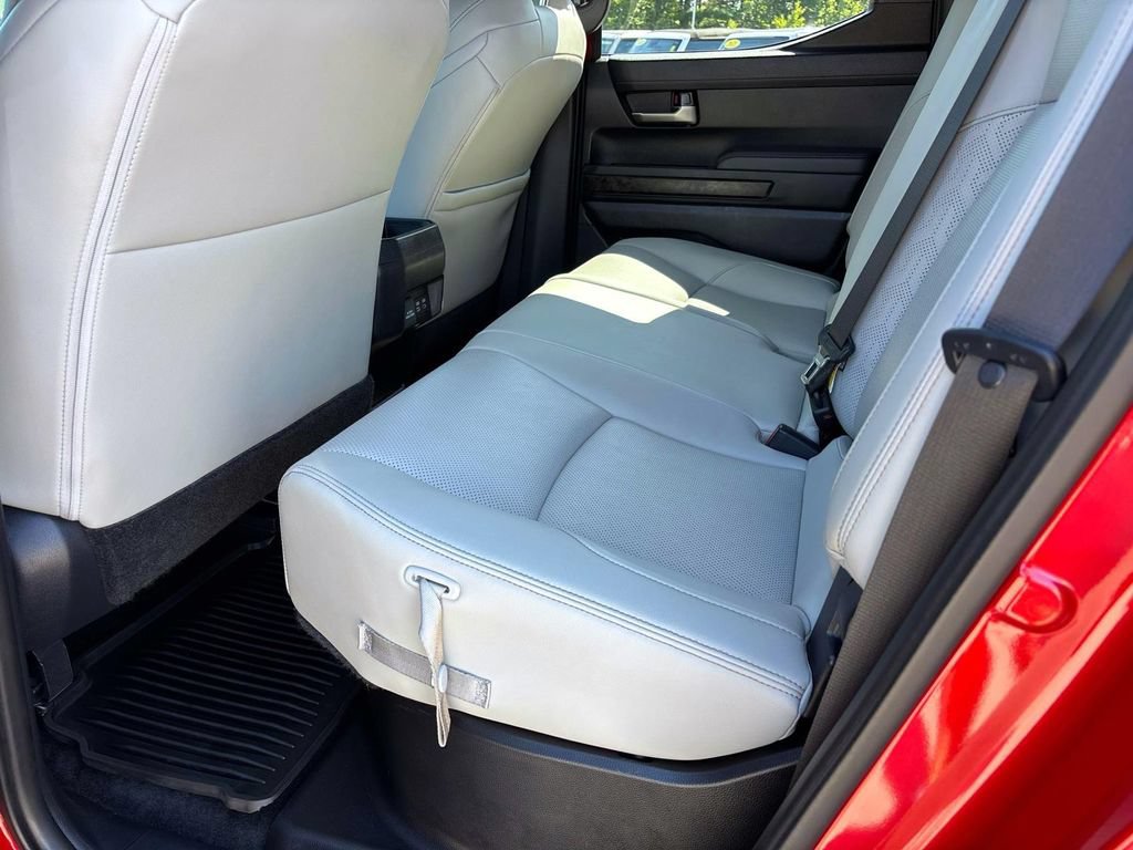 Used 2025 Toyota Tacoma Limited AWD/4WD image 14