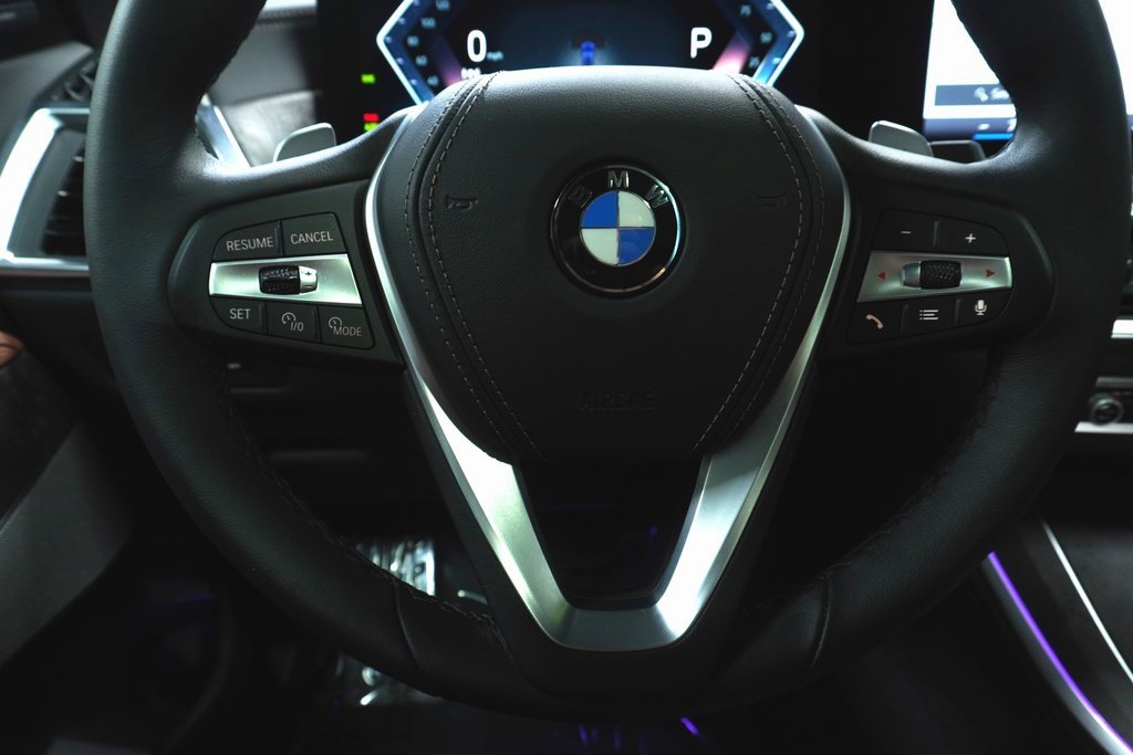 Used 2026 BMW X5 xDrive40i w/ Executive Package image 17