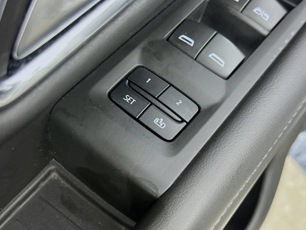 Used 2022 Chevrolet Tahoe Z71 AWD/4WD image 22