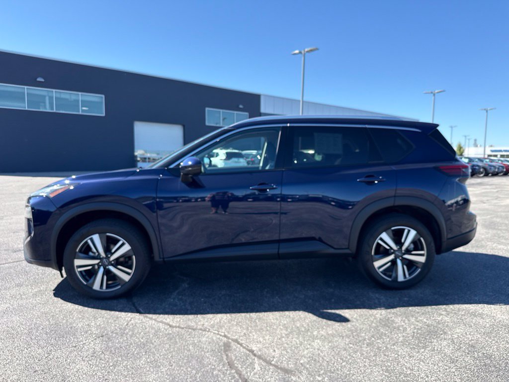 Certified 2026 Nissan Rogue SL AWD/4WD image 32
