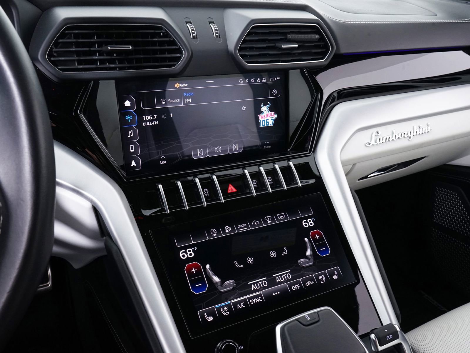 Used 2022 Lamborghini Urus image 30