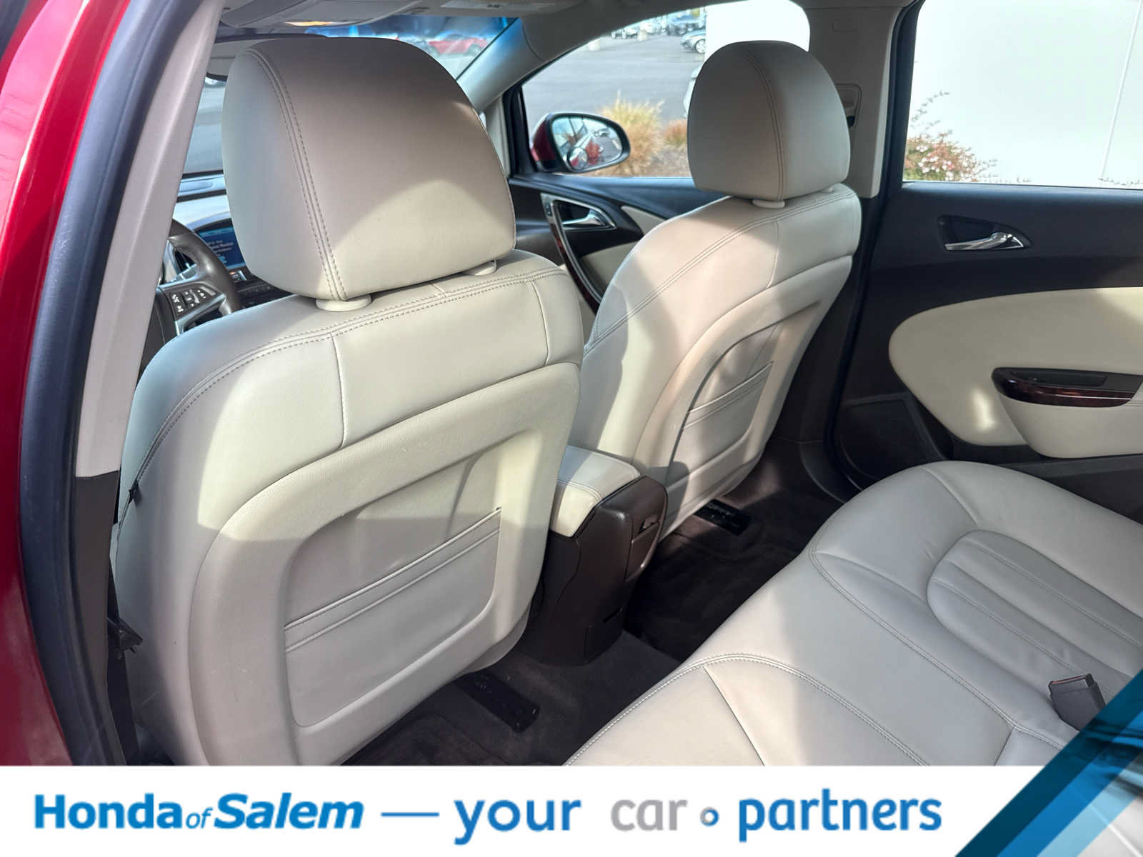Used 2012 Buick Verano Leather FWD image 12