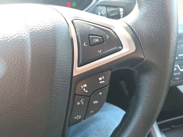 Used 2020 Ford Fusion SE image 44