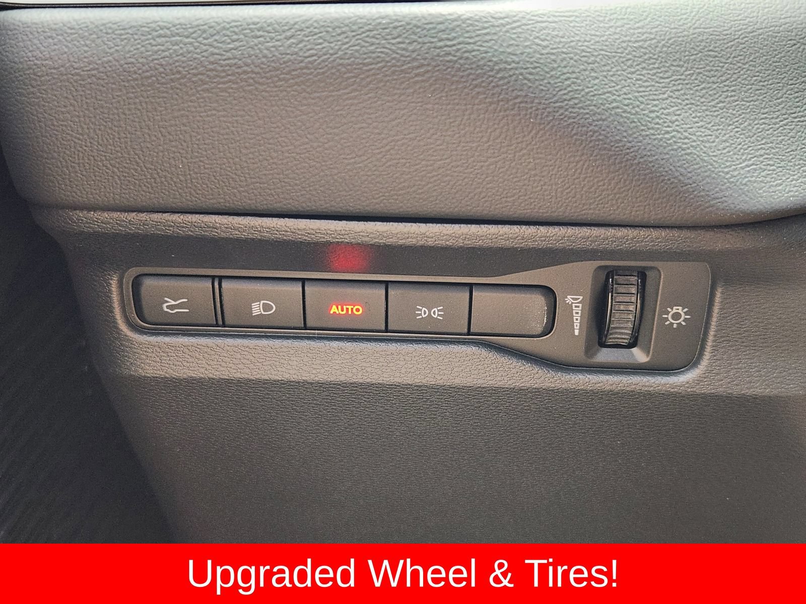 New 2026 Dodge Charger R/T w/ Driver Convenience Group AWD/4WD image 32