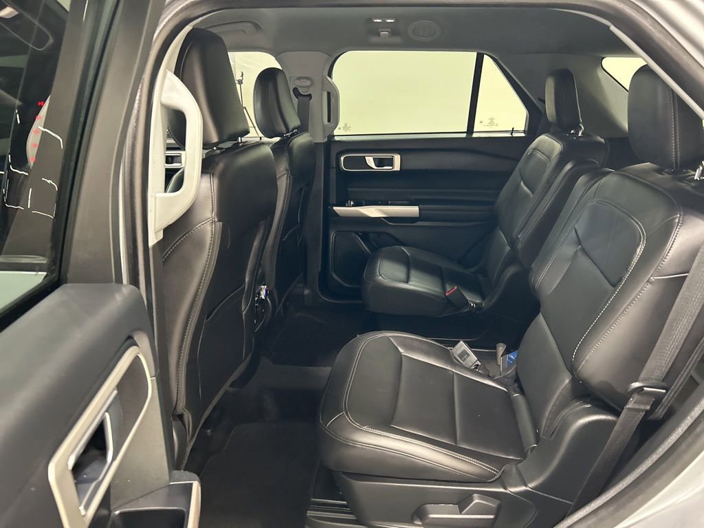 Used 2023 Ford Explorer XLT w/ Equipment Group 202A image 24