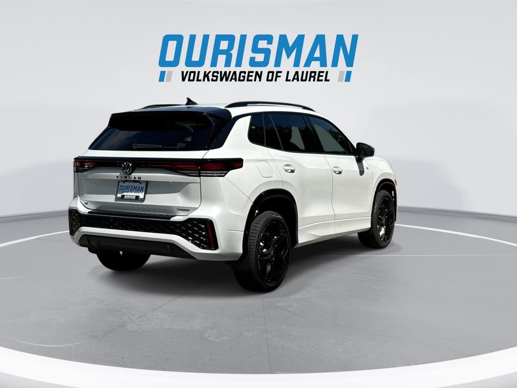 New 2026 Volkswagen Tiguan SE R-Line AWD/4WD image 8