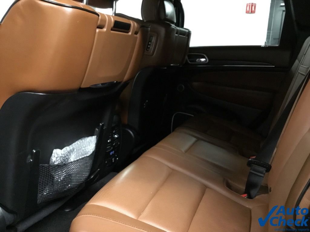 Used 2018 Jeep Grand Cherokee Summit image 32