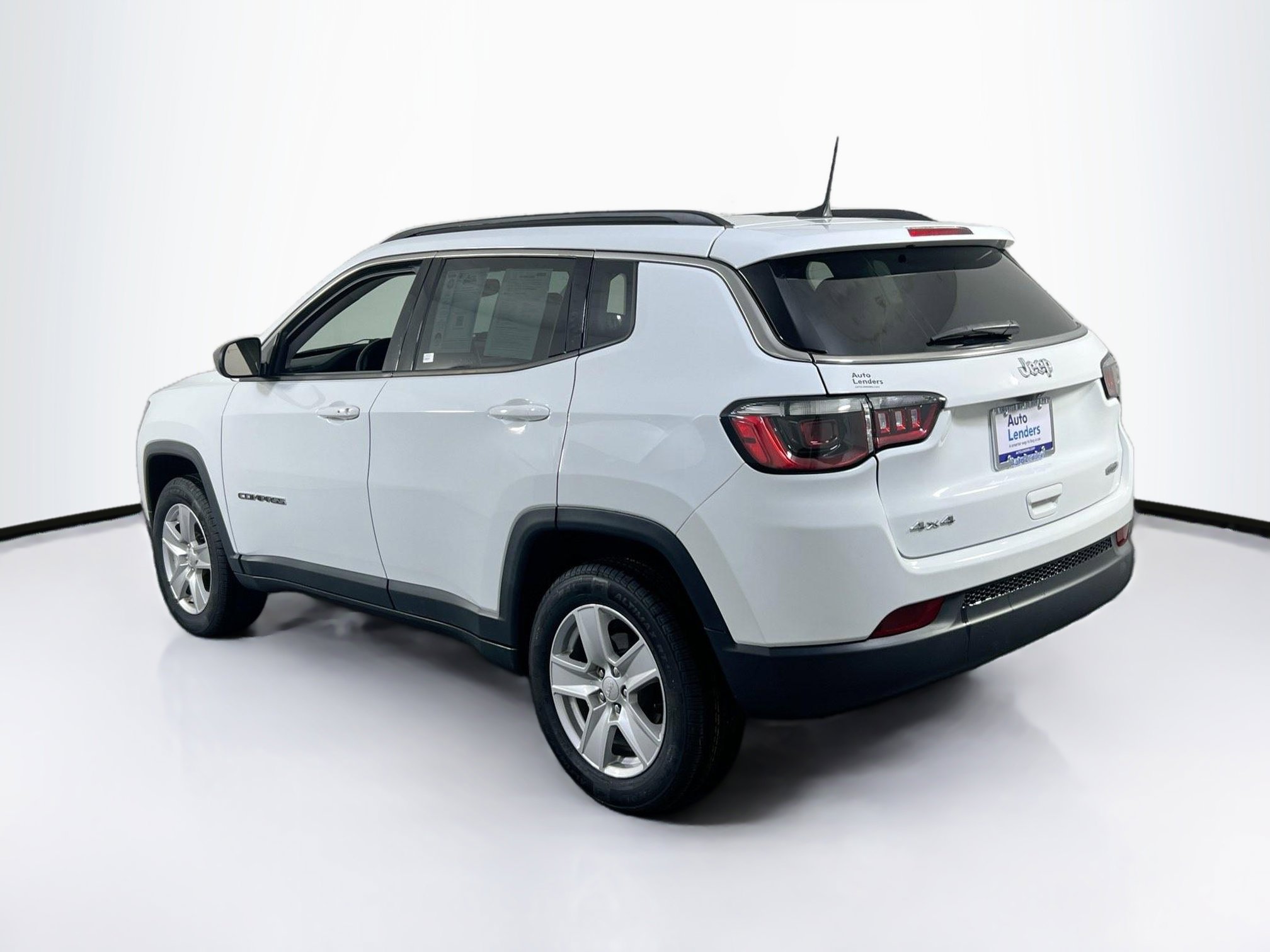 Used 2022 Jeep Compass Latitude w/ Convenience Group AWD/4WD image 7