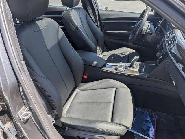 Used 2017 BMW 330i Sedan image 21