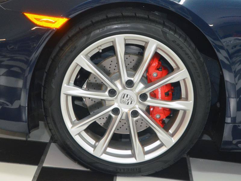 Used 2019 Porsche 718 Boxster S w/ Sport Chrono Package RWD image 15