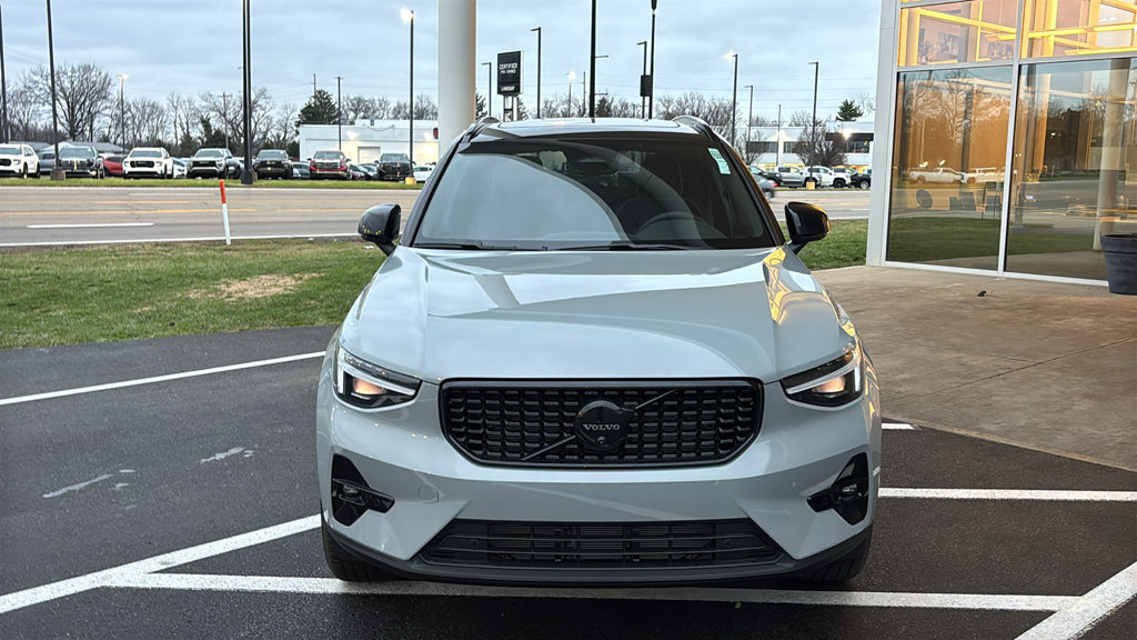 New 2026 Volvo XC40 B5 Ultra w/ Climate Package AWD/4WD image 5