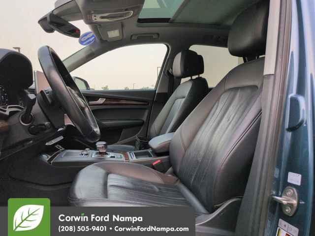 Used 2018 Audi Q5 2.0T Premium Plus w/ Premium Plus Package AWD/4WD image 25