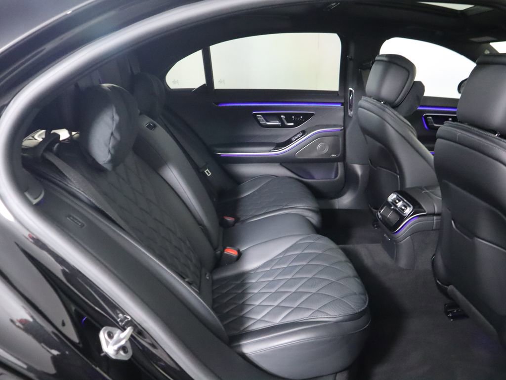 Used 2023 Mercedes-Benz S 580e 4MATIC Sedan image 23