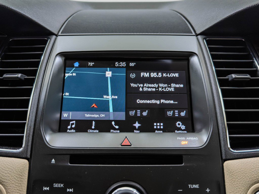 Used 2016 Ford Taurus Limited image 35