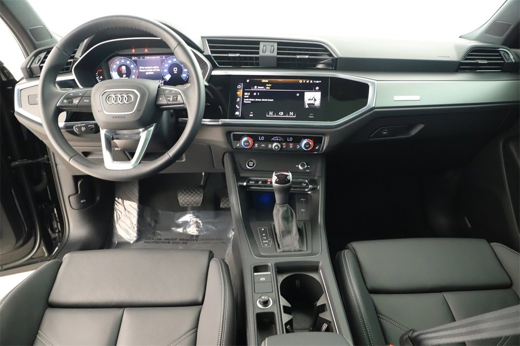 Certified 2024 Audi Q3 2.0T Premium Plus image 18