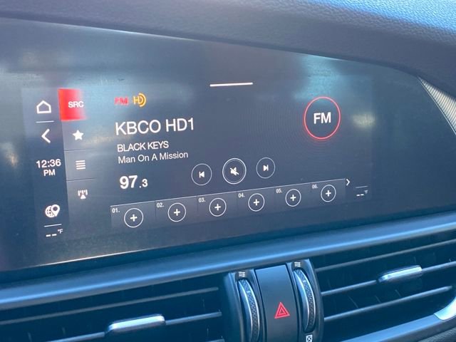 Used 2024 Alfa Romeo Giulia Ti image 21