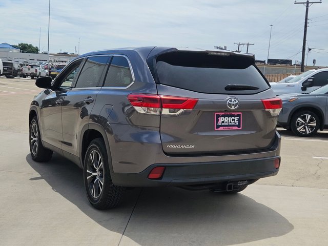 Used 2019 Toyota Highlander LE image 7