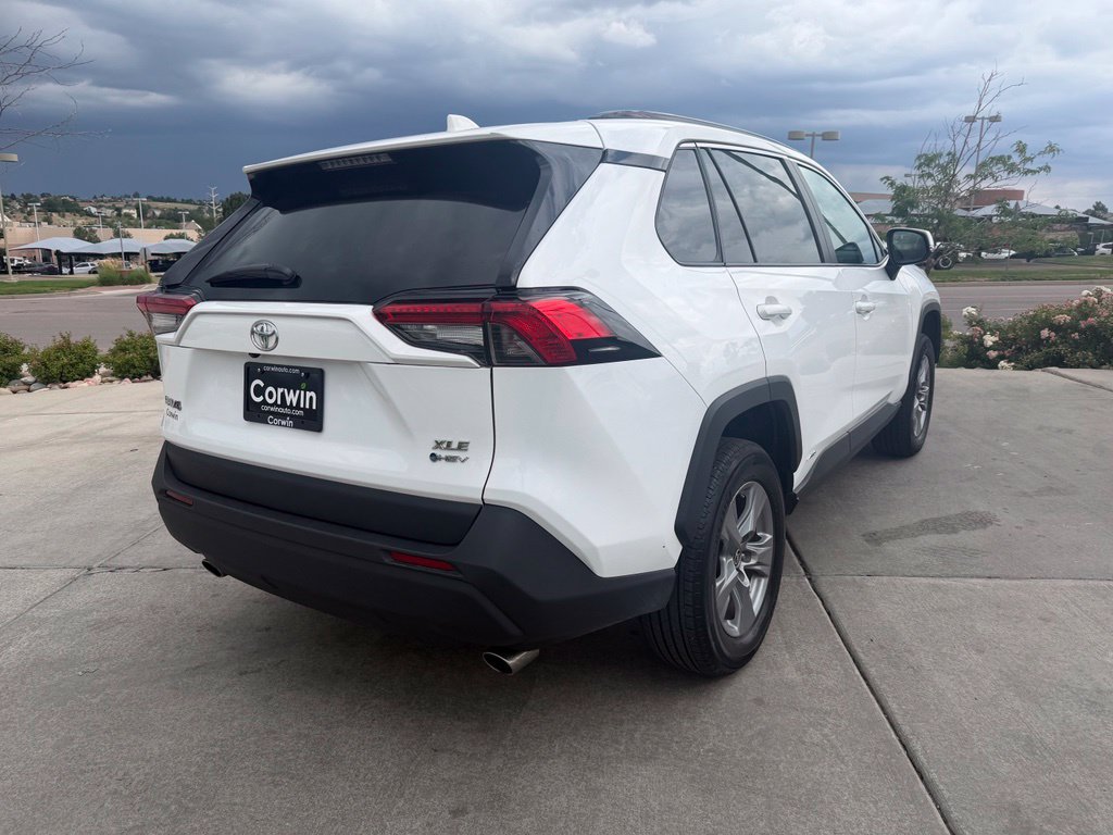 Used 2025 Toyota RAV4 XLE AWD/4WD image 10