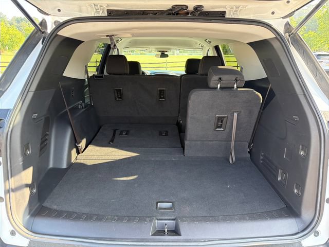 Used 2021 Chevrolet Traverse LS FWD image 26