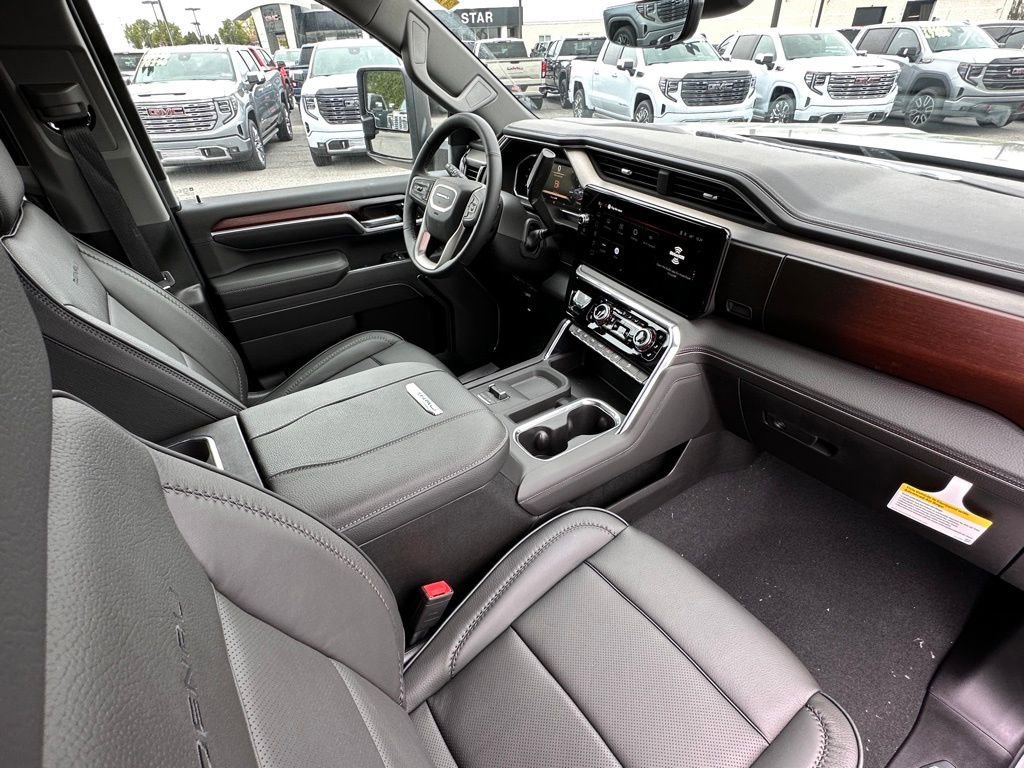 New 2026 GMC Sierra 3500 Denali w/ Denali Reserve Package AWD/4WD image 13