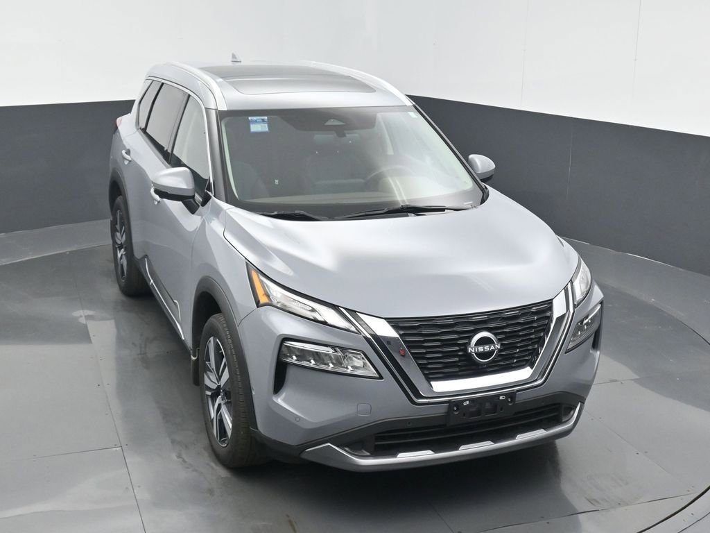 Used 2023 Nissan Rogue SL w/ SL Premium Package image 3