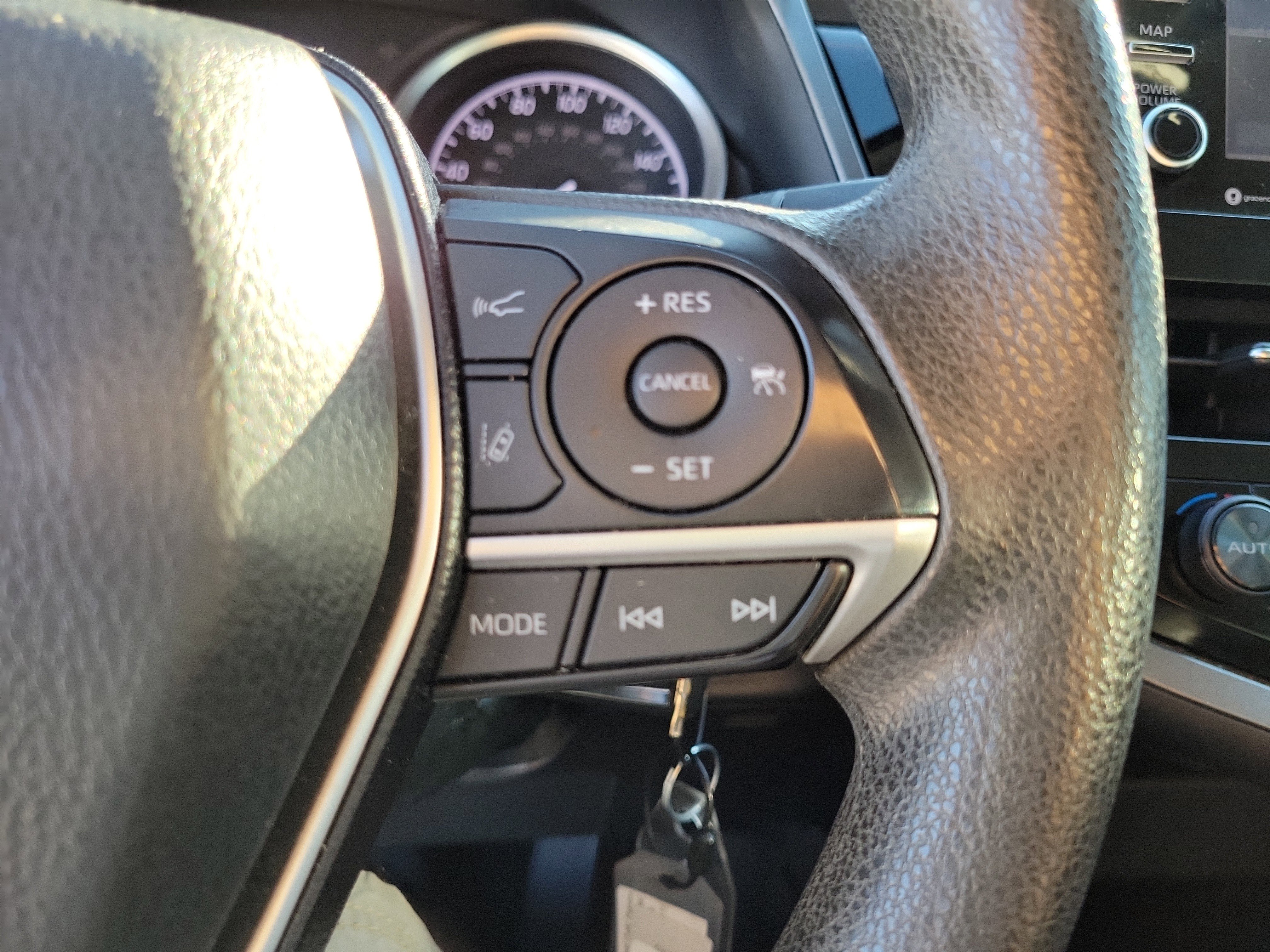 Used 2024 Toyota Camry LE image 25