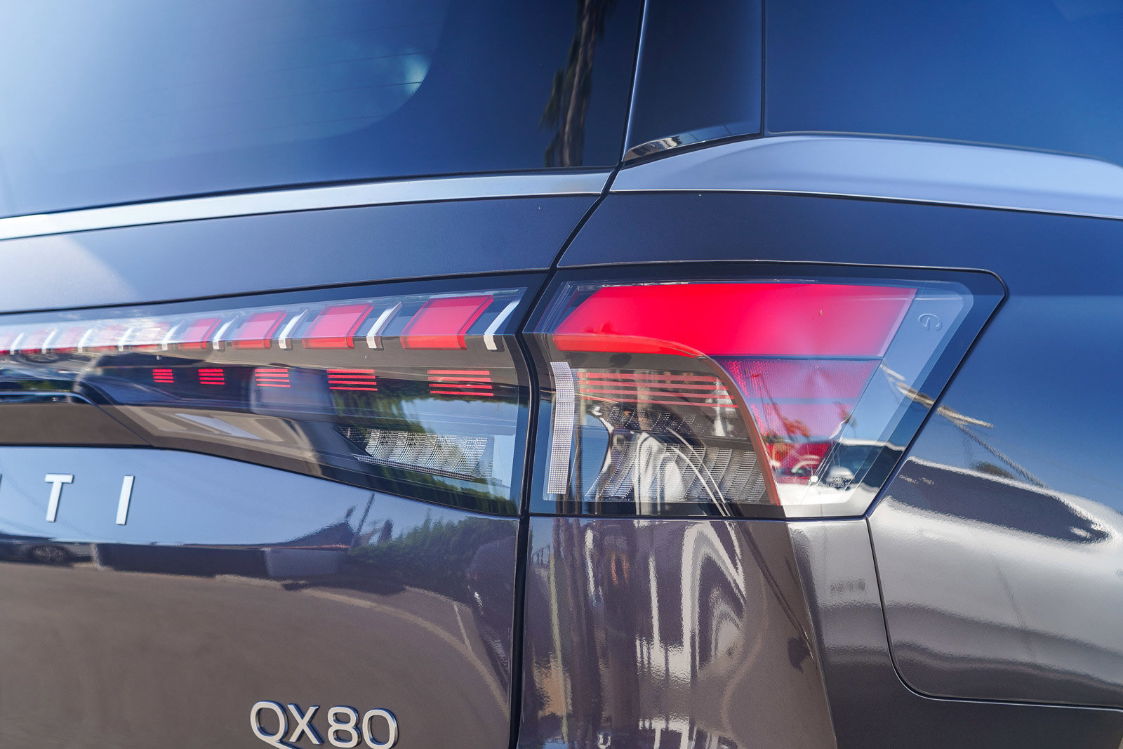 Used 2025 INFINITI QX80 Luxe image 40