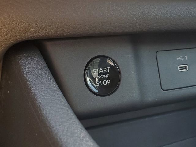 Used 2026 Nissan Rogue SV image 30