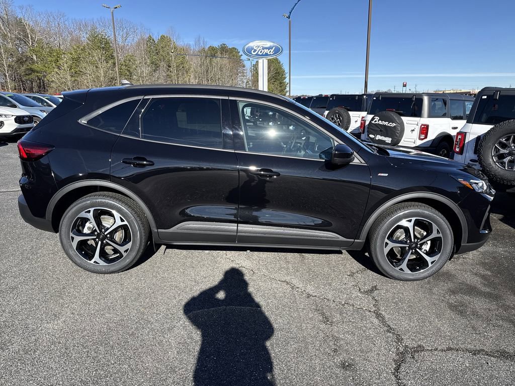 New 2026 Ford Escape ST-Line Select w/ Tech Pack #2 AWD/4WD image 8